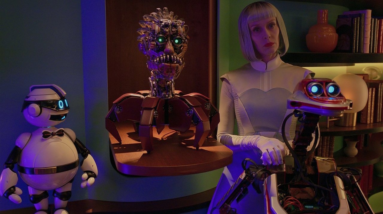 ‘Bigbug’ หนัง AI ตลกเว่อร์ สะท้อนสังคมยุคหุ่นยนต์ครองเมือง